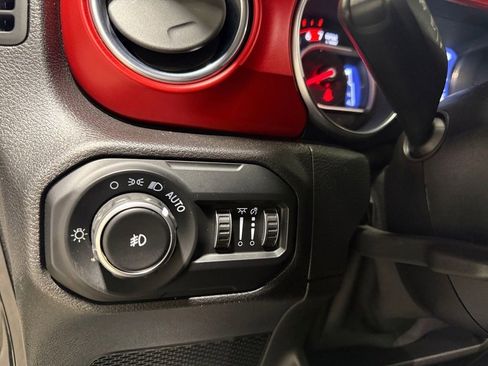 Used 2021 Jeep Wrangler Unlimited Rubicon w/ Uconnect 4C Nav & Sound Group image 38