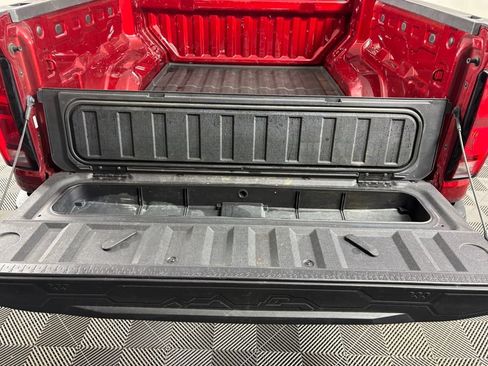 Used 2023 Chevrolet Colorado Z71 w/ Z71 Convenience Package 2 image 32