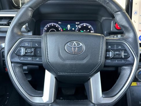 Certified 2025 Toyota 4Runner TRD Off-Road Premium AWD/4WD image 22