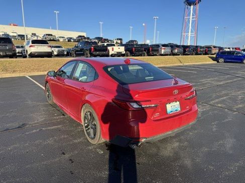 Certified 2025 Toyota Camry SE image 5