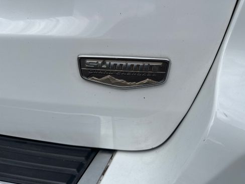 Used 2019 Jeep Grand Cherokee Summit AWD/4WD image 28