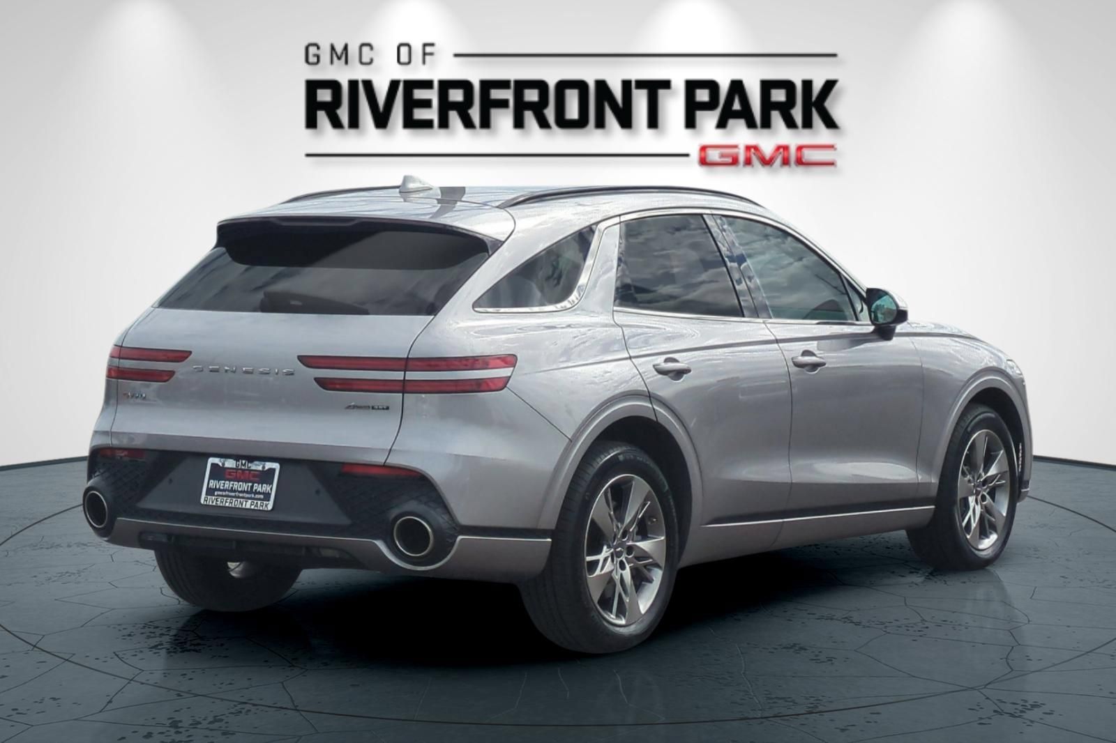 Used 2022 Genesis GV70 3.5T Sport AWD/4WD image 3