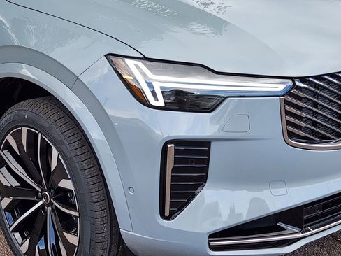 New 2026 Volvo XC90 T8 Ultra w/ Protection Package AWD/4WD image 29