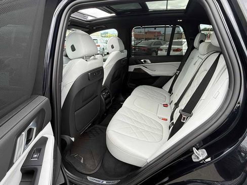 Used 2023 BMW X5 xDrive40i w/ M Sport Package AWD/4WD image 6