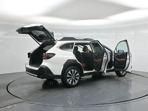 Used 2024 Subaru Outback Touring XT image 6