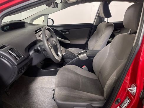 Used 2015 Toyota Prius Four image 12