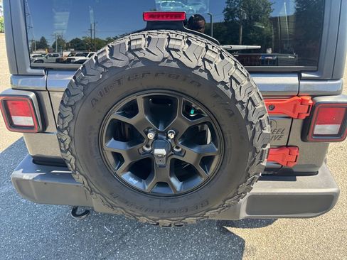 Used 2022 Jeep Wrangler Unlimited Sport AWD/4WD image 22