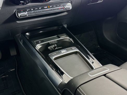 Certified 2026 Mercedes-Benz GLB 250 image 5