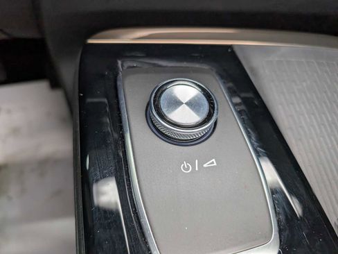 Certified 2025 Buick Enclave Avenir w/ Super Cruise Package image 33