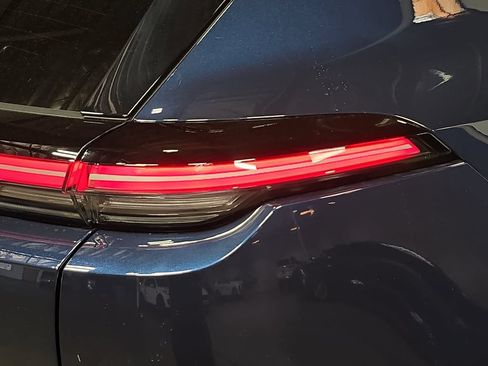 New 2026 Porsche Cayenne Electric AWD/4WD image 30