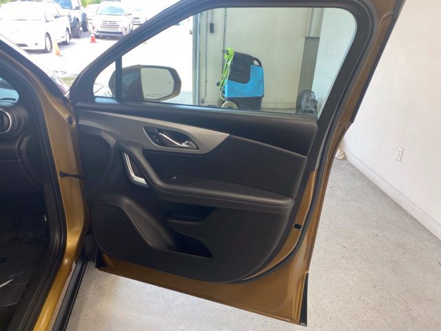 Used 2019 Chevrolet Blazer LT FWD image 31