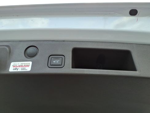 New 2026 GMC Terrain Denali w/ LPO, Floor Liner Package image 6