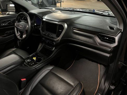 Used 2023 GMC Acadia AT4 w/ Technology Package image 7