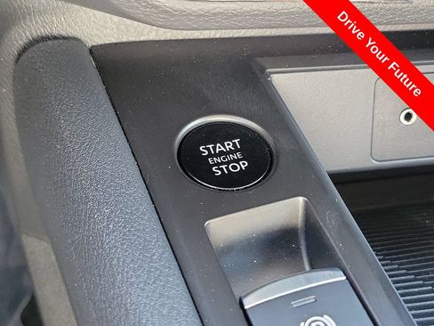 Used 2025 Nissan Kicks S AWD/4WD image 10