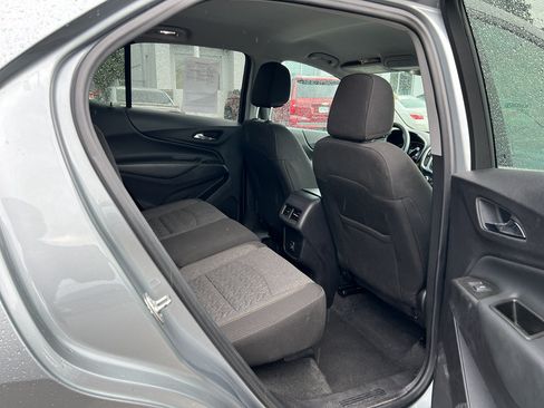 Used 2024 Chevrolet Equinox LT AWD/4WD image 11