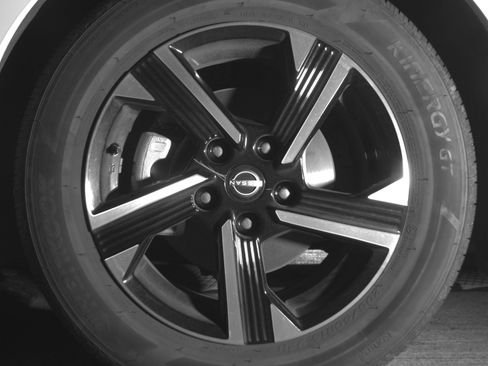 Used 2025 Nissan Sentra SV image 12