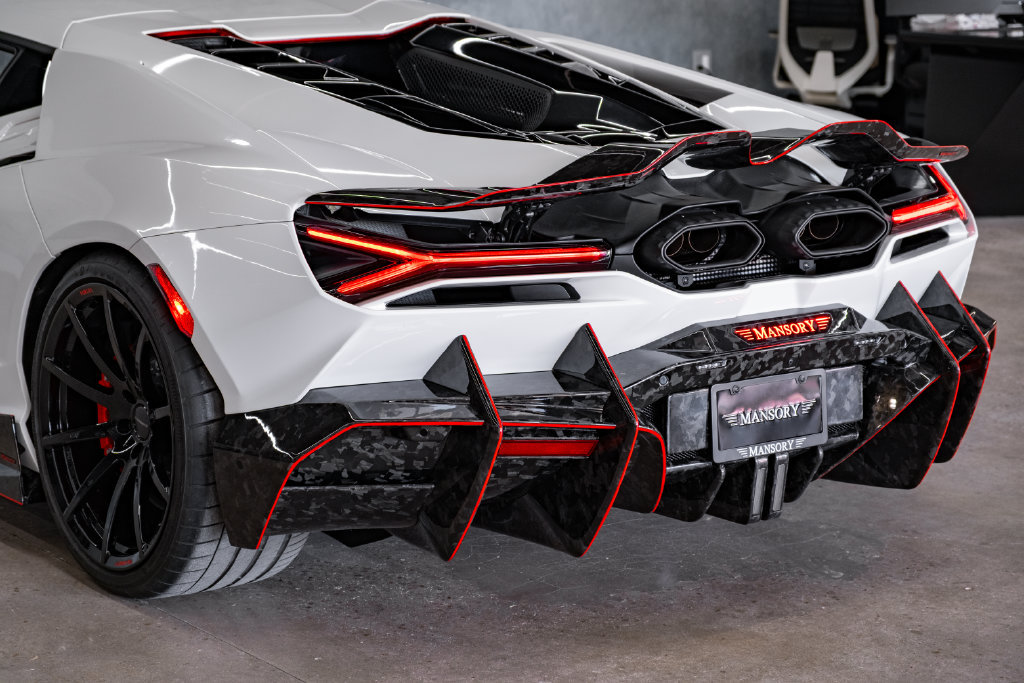 Used 2024 Lamborghini Revuelto AWD/4WD image 25