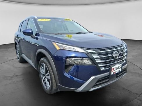 Used 2026 Nissan Rogue SL AWD/4WD image 4