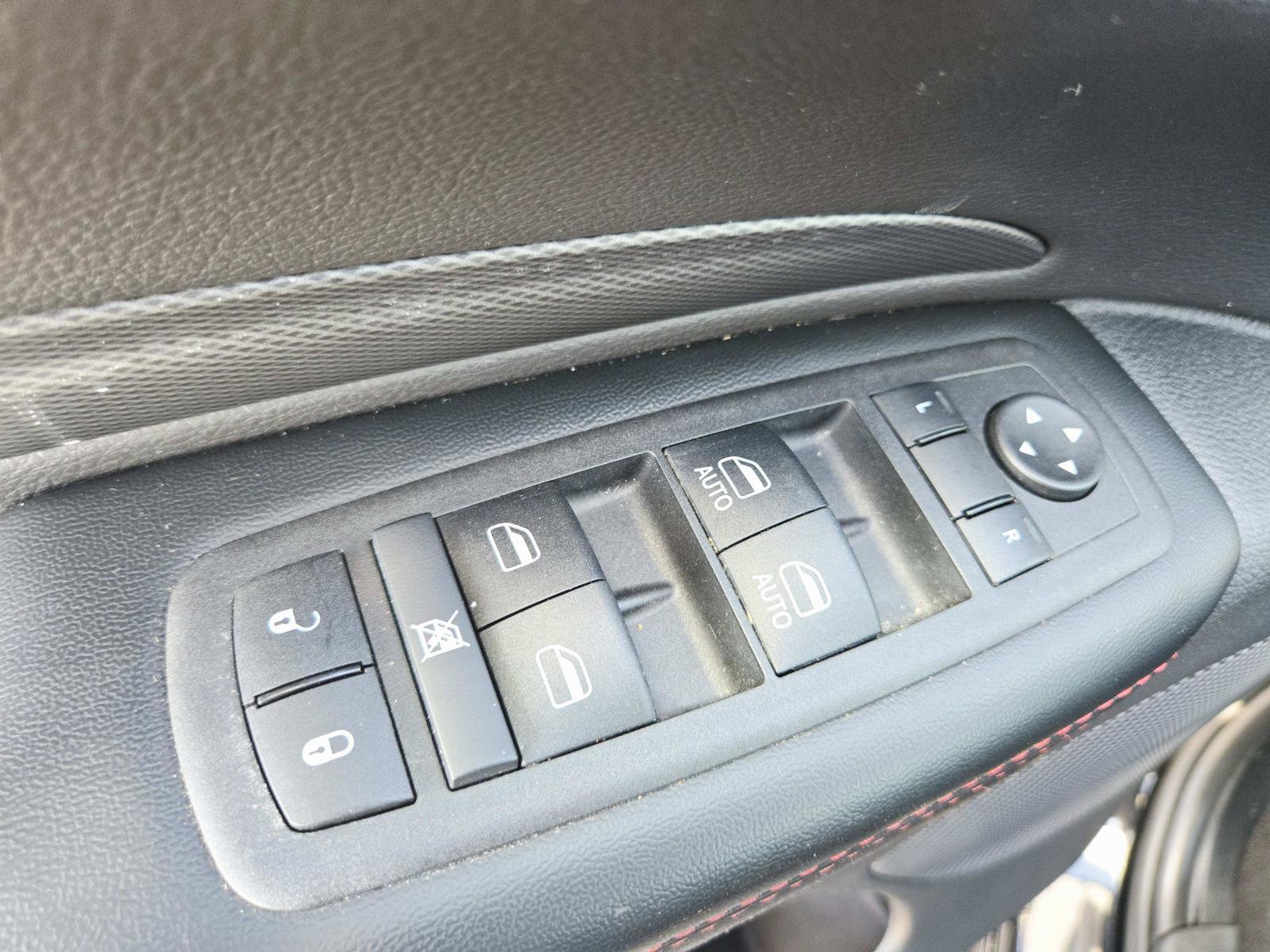 Used 2025 Dodge Durango GT AWD/4WD image 40