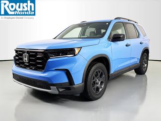 Used 2024 Honda Pilot TrailSport video 1