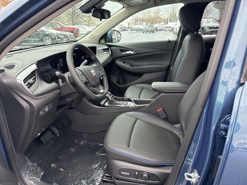 New 2026 Buick Encore GX Sport Touring image 9