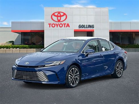 New 2026 Toyota Camry XLE image 6