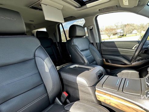 Used 2020 GMC Yukon Denali w/ Open Road Package image 22