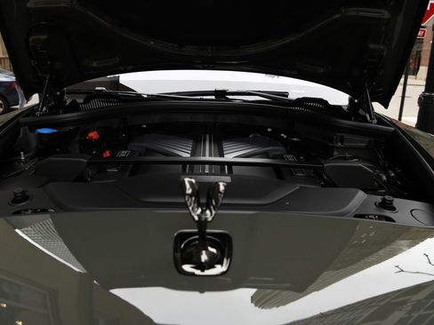 New 2025 Rolls-Royce Cullinan Black Badge image 27