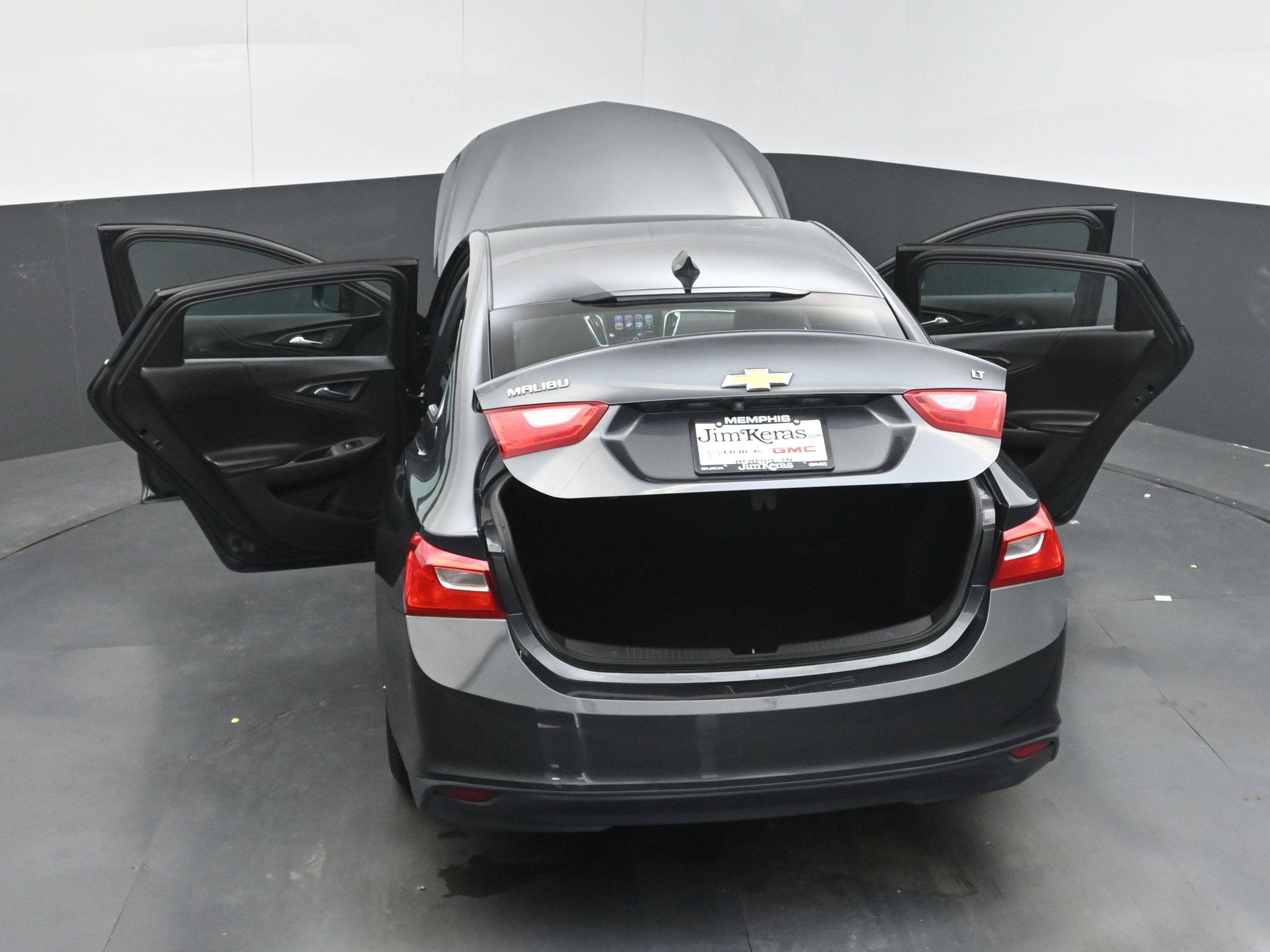 Used 2017 Chevrolet Malibu LT w/ Leather Package FWD image 45