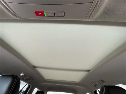 Used 2023 Volkswagen Atlas SEL Premium AWD/4WD image 5