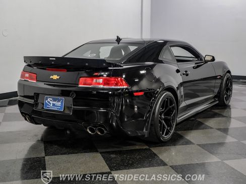 Used 2015 Chevrolet Camaro Z/28 RWD image 25