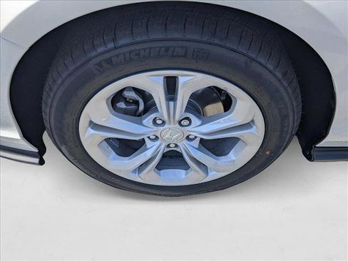 New 2025 Honda Accord LX image 9