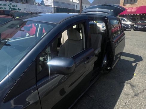 Used 2012 MAZDA MAZDA5 Touring image 6