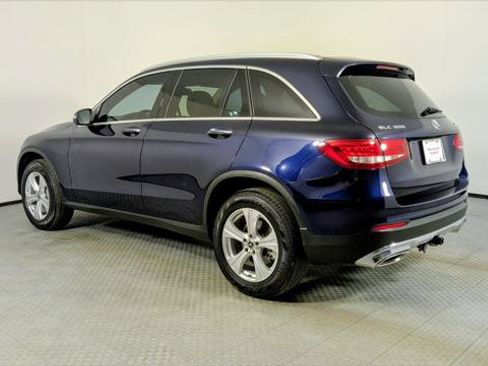Used 2017 Mercedes-Benz GLC 300 4MATIC image 4