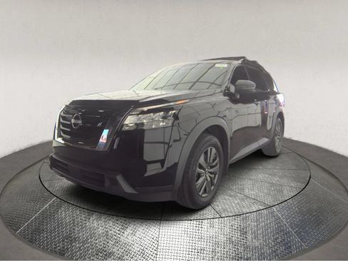 Used 2022 Nissan Pathfinder SV FWD image 3