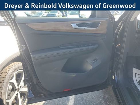 New 2026 Volkswagen Atlas SE image 18