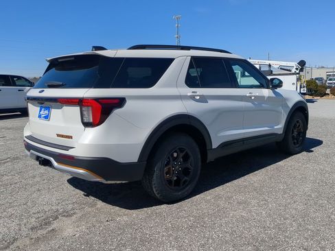New 2026 Ford Explorer Tremor image 3