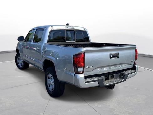 Used 2022 Toyota Tacoma SR AWD/4WD image 8