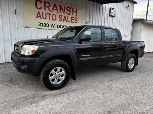 Used 2010 Toyota Tacoma PreRunner image 28