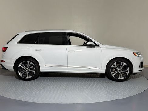 Used 2021 Audi Q7 3.0T Prestige w/ Prestige Package AWD/4WD image 8