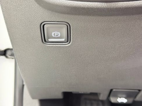 Used 2021 GMC Terrain SLE w/ Driver Convenience Package AWD/4WD image 38