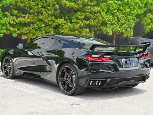 Used 2020 Chevrolet Corvette Stingray Coupe w/ Z51 Performance Package RWD image 6