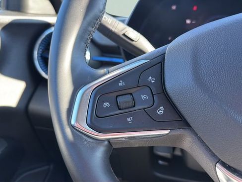 Certified 2025 Chevrolet Trax LT w/ Driver Confidence Package image 22