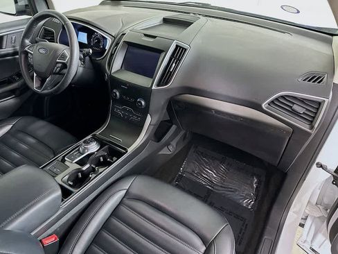 Certified 2020 Ford Edge SEL w/ Cold Weather Package image 32
