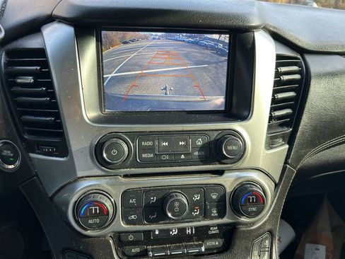 Used 2016 Chevrolet Suburban LTZ image 21