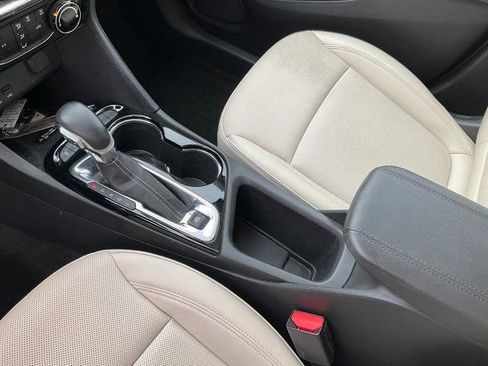 Used 2024 Buick Encore GX Sport Touring w/ Advanced Technology Package image 13