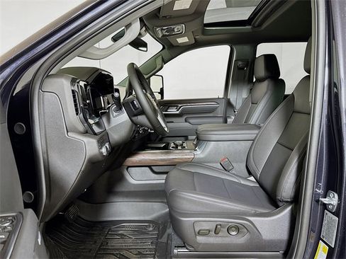 New 2025 GMC Sierra 2500 SLT w/ Texas SLT Premium Package image 12