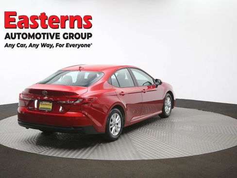 Used 2025 Toyota Camry LE FWD image 39
