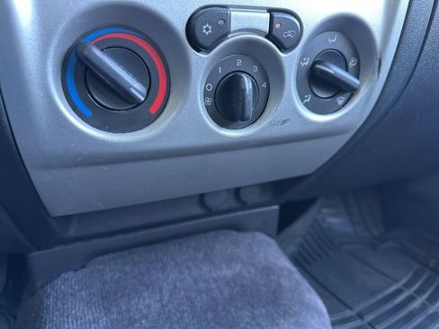 Used 2009 GMC Canyon 2WD Crew Cab image 28