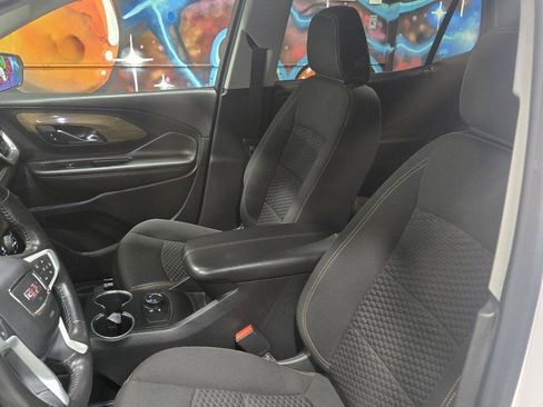 Used 2021 GMC Terrain SLE AWD/4WD image 9